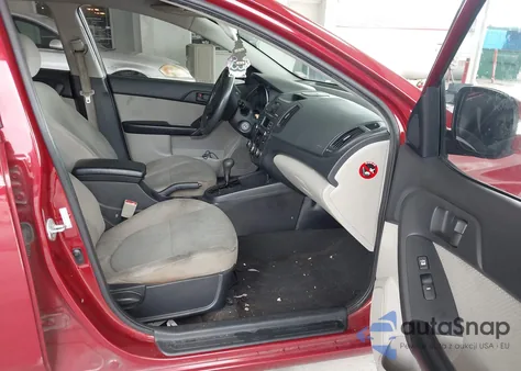 2010 Kia Forte Ex z USA, uszkodzony, nr VIN KNAFU4A2XA5215019